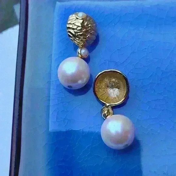 Vintage fuax pearl gold tone drop earrings - Picture 7 of 12